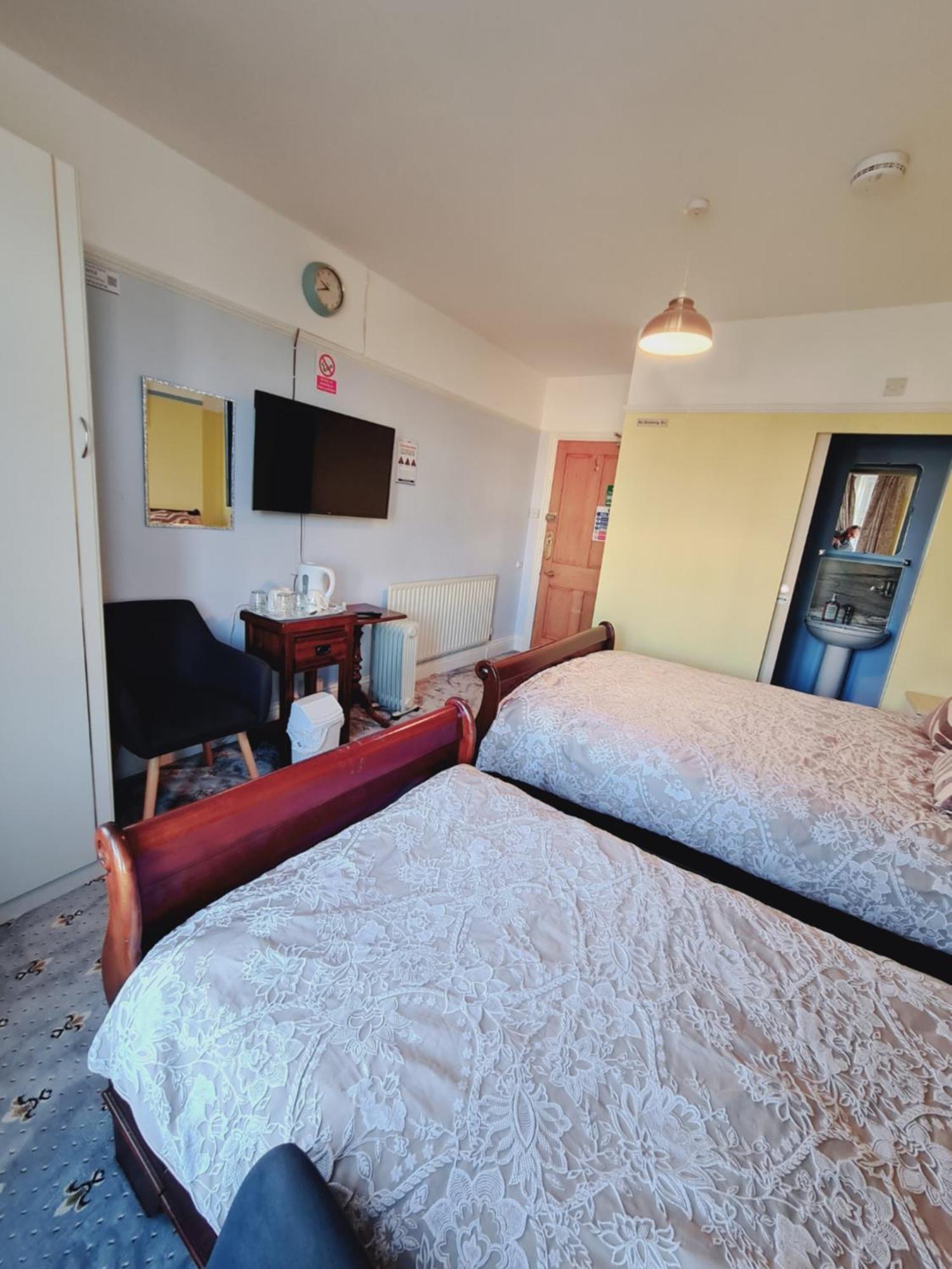 Thornbury Accommodation Burnham-on-Sea エクステリア 写真