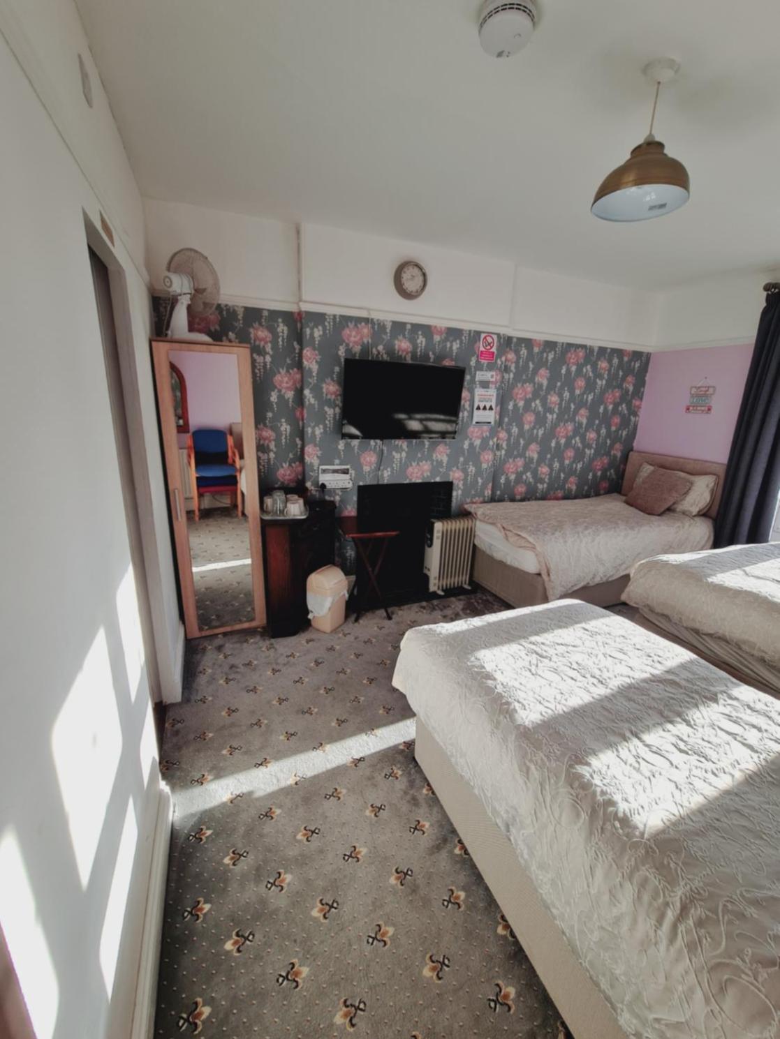 Thornbury Accommodation Burnham-on-Sea エクステリア 写真
